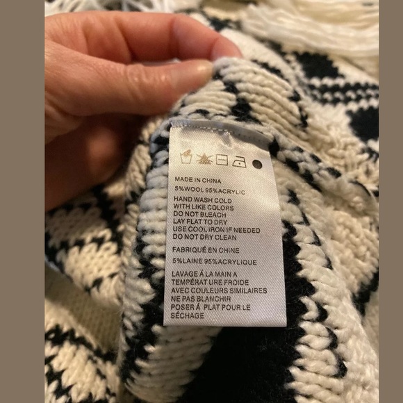 NWT $68 Ethereal Poncho Sweater, Small black white - Picture 5 of 5